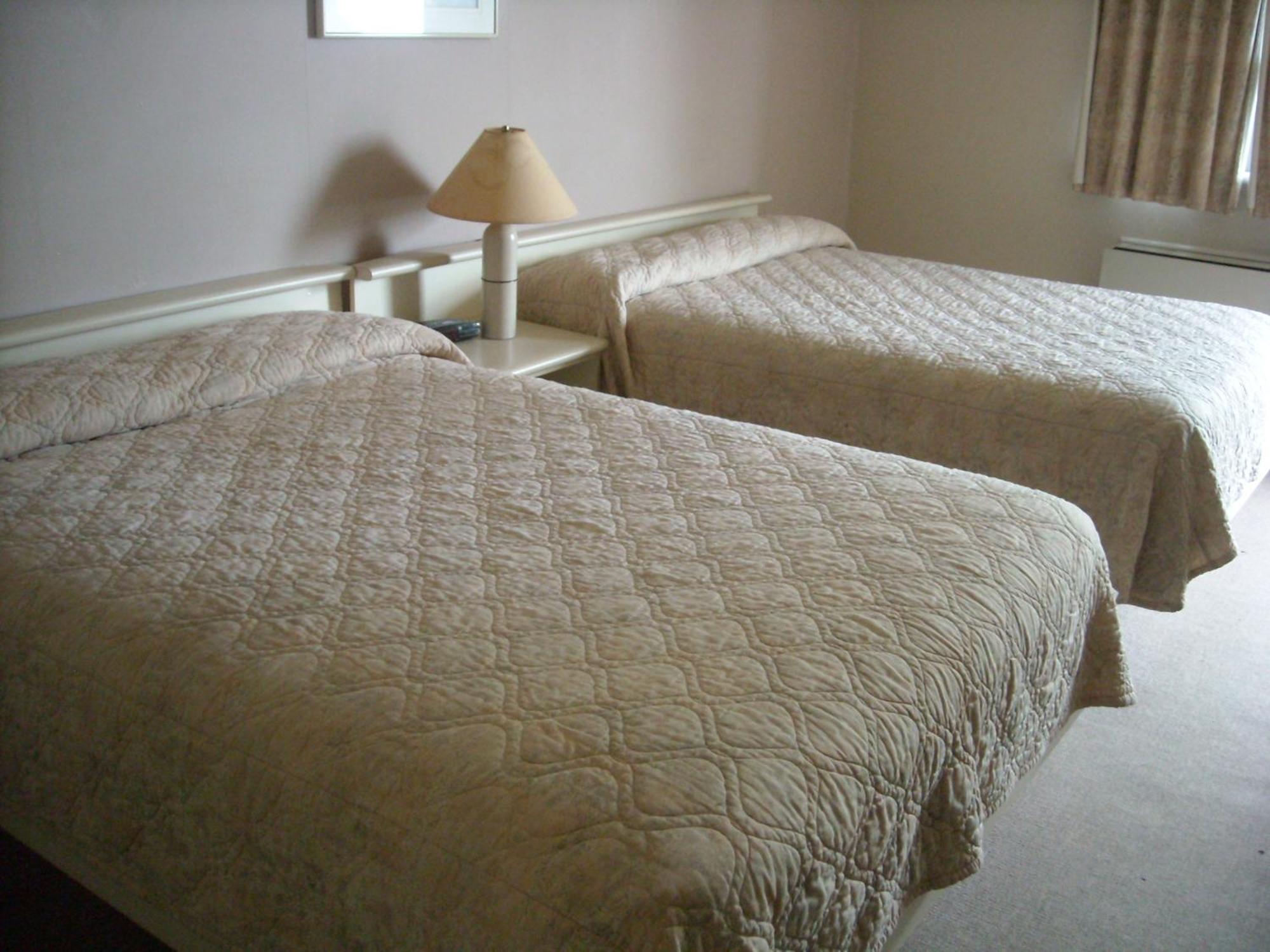 Hotel Oasis Lac St-Louis Salaberry-de-Valleyfield Extérieur photo