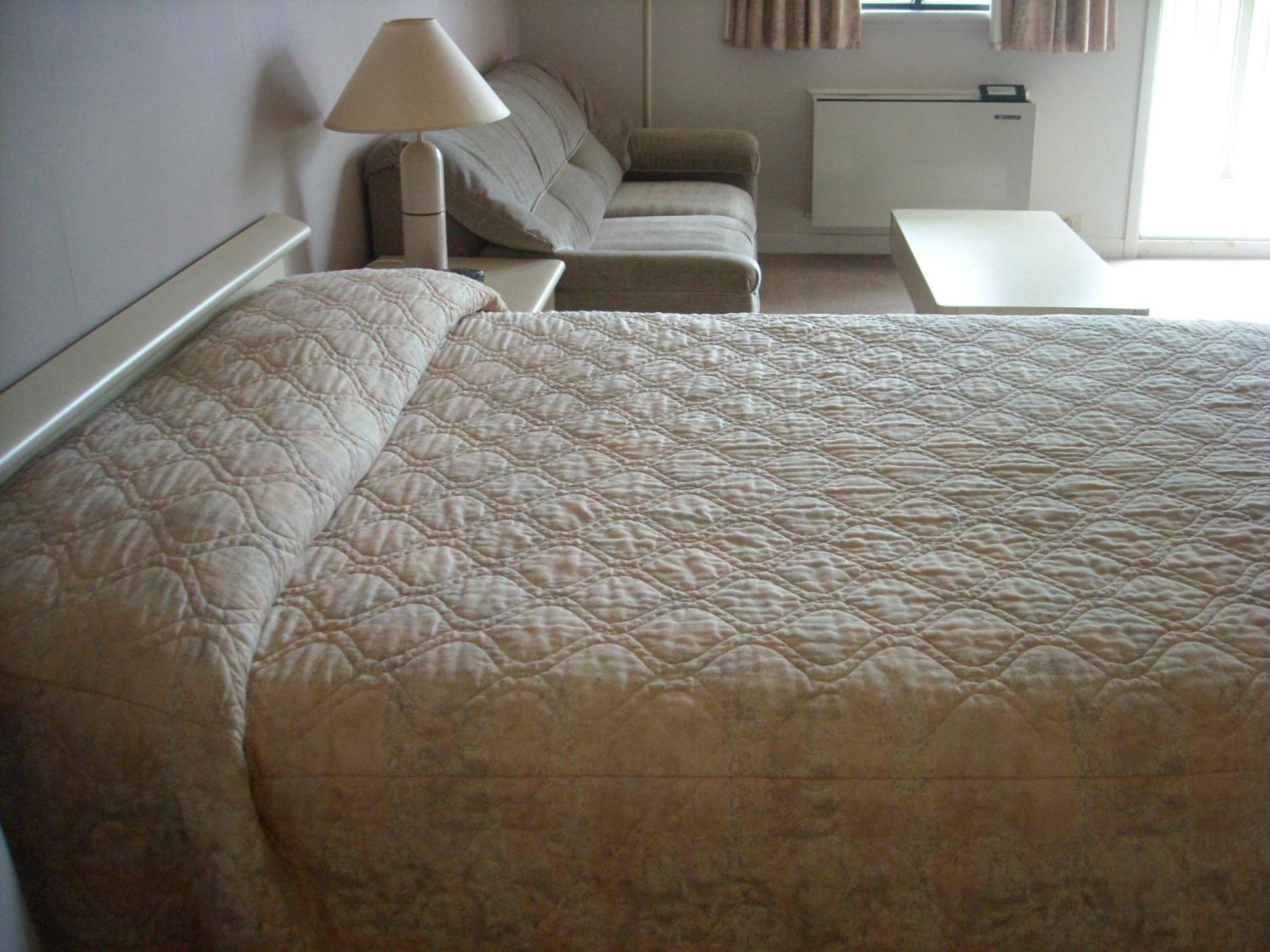 Hotel Oasis Lac St-Louis Salaberry-de-Valleyfield Extérieur photo