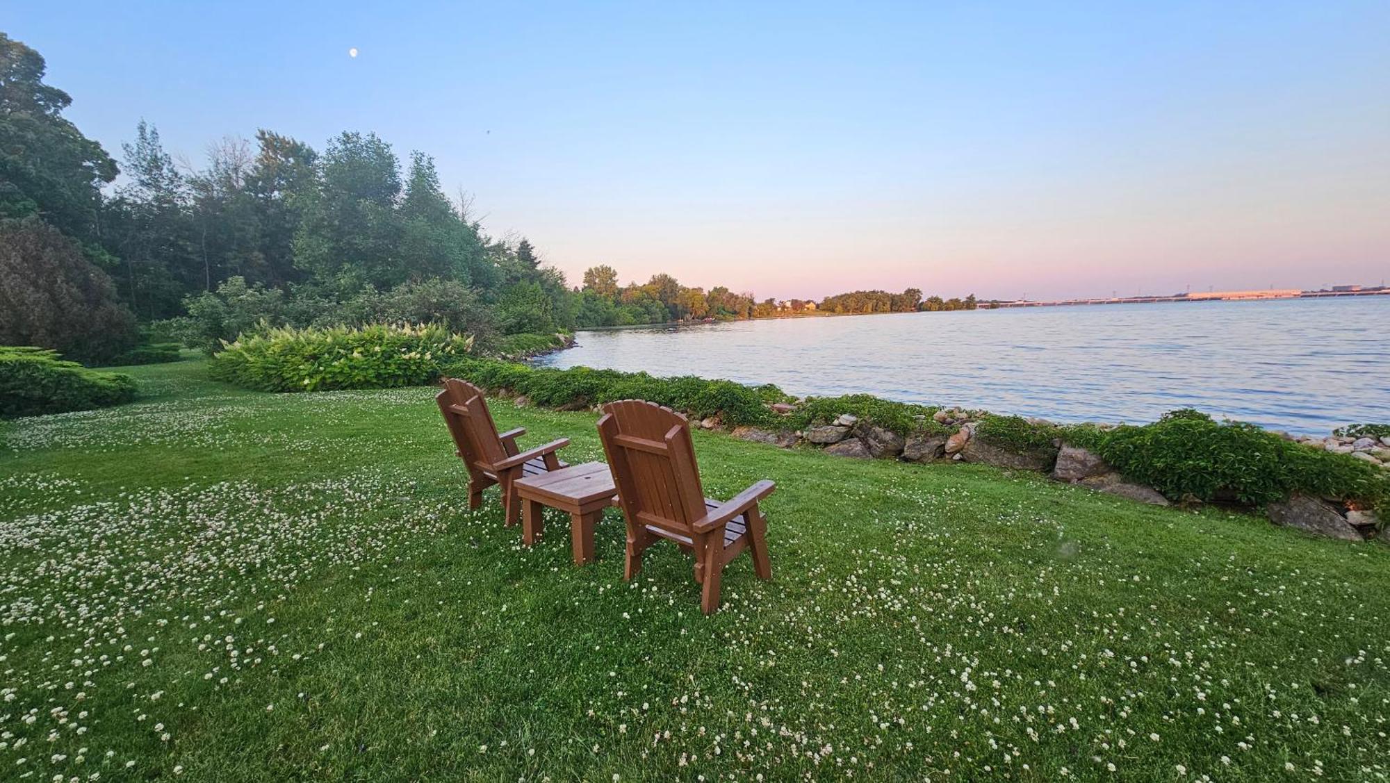 Hotel Oasis Lac St-Louis Salaberry-de-Valleyfield Extérieur photo