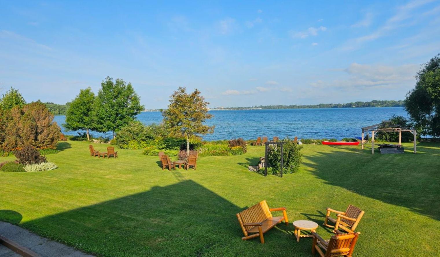 Hotel Oasis Lac St-Louis Salaberry-de-Valleyfield Extérieur photo