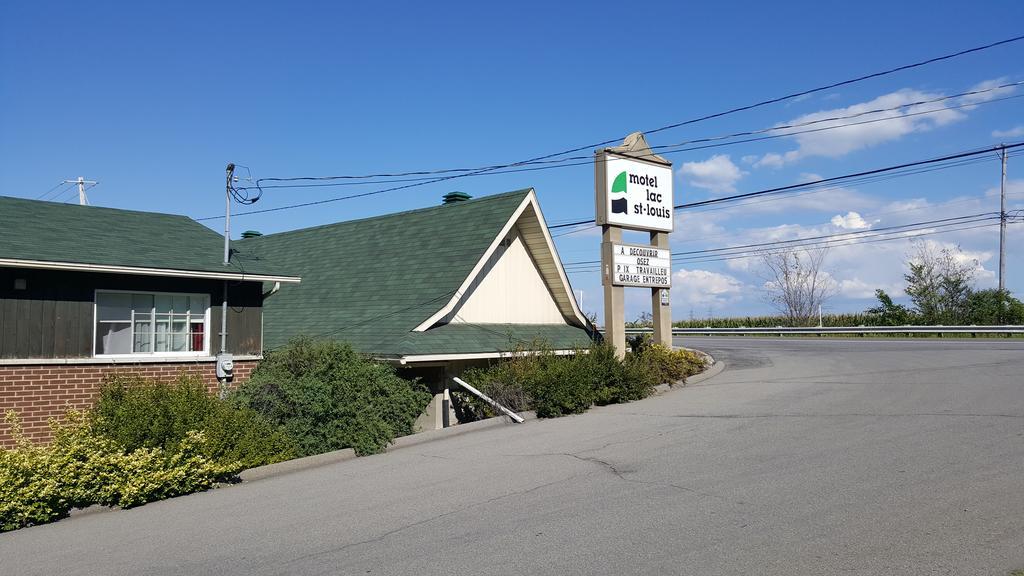 Hotel Oasis Lac St-Louis Salaberry-de-Valleyfield Extérieur photo